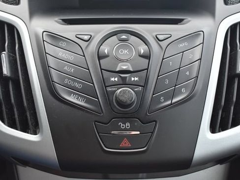 Used 2012 Ford Focus SE FWD image 22