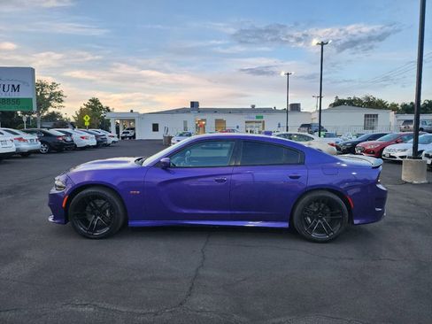 Used 2018 Dodge Charger R/T Scat Pack image 2