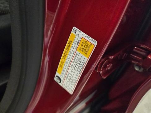 Used 2023 Chevrolet Equinox LT FWD image 19
