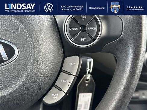 Used 2016 Kia Soul Base image 19