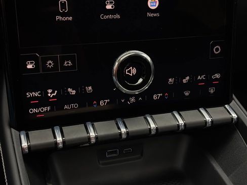 New 2026 GMC Terrain Denali w/ LPO, Floor Liner Package image 31