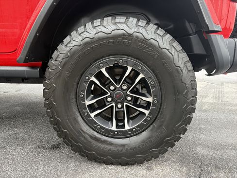 Used 2024 Jeep Wrangler Unlimited Rubicon image 20