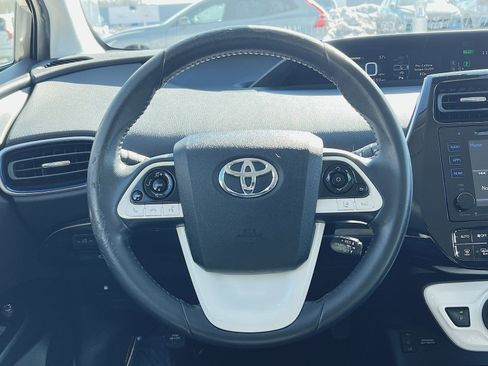 Used 2017 Toyota Prius Four Touring image 16