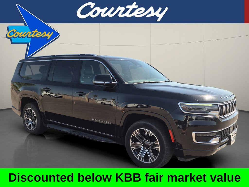 Used 2024 Jeep Wagoneer L Series II RWD image 1
