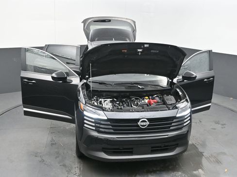 Certified 2025 Nissan Kicks SV image 30