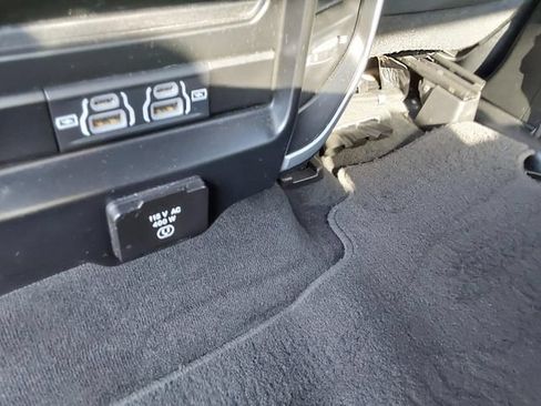Used 2021 RAM 1500 Big Horn AWD/4WD image 17