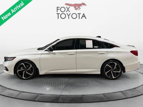 Used 2022 Honda Accord Sport image 3
