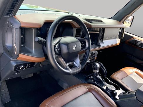 Used 2024 Ford Bronco Outer Banks AWD/4WD image 17