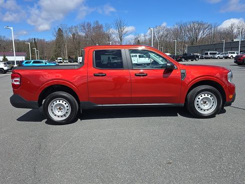 Certified 2024 Ford Maverick XLT w/ Equipment Group 300A Standard AWD/4WD image 7