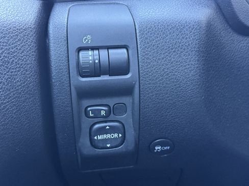 Used 2013 Subaru Forester 2.5X Touring image 32