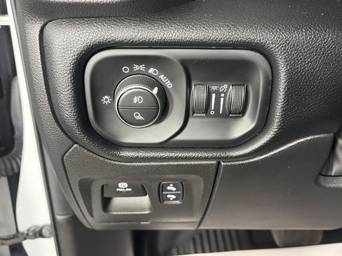 Used 2022 RAM 1500 Laramie image 29