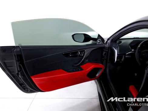 Used 2018 Acura NSX AWD/4WD image 10
