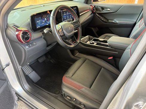 Used 2026 Chevrolet Equinox RS w/ Convenience Package III FWD image 2