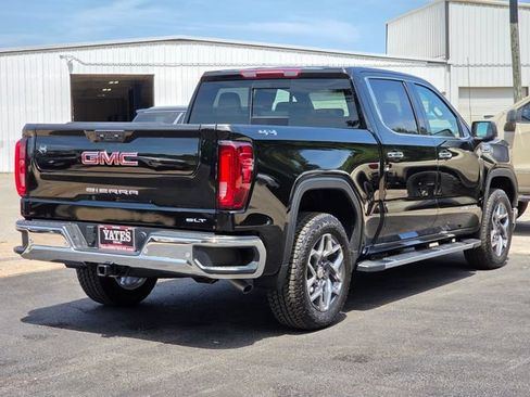 New 2026 GMC Sierra 1500 SLT w/ SLT Premium Plus Package AWD/4WD image 3