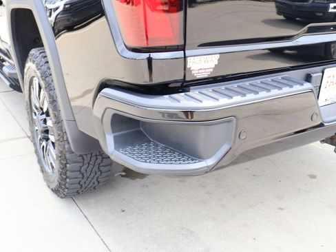 Used 2024 GMC Sierra 2500 Denali Ultimate AWD/4WD image 35