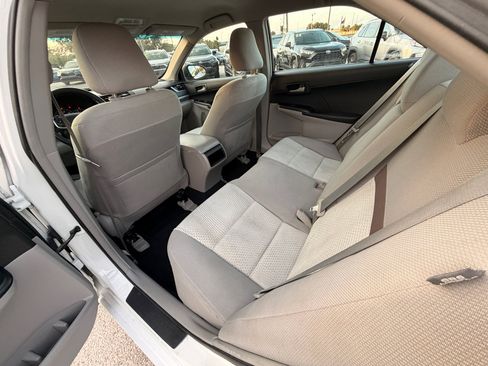 Used 2012 Toyota Camry LE image 10