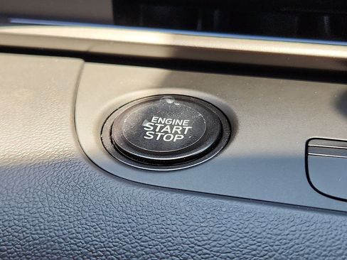 New 2025 Hyundai Elantra SEL image 20