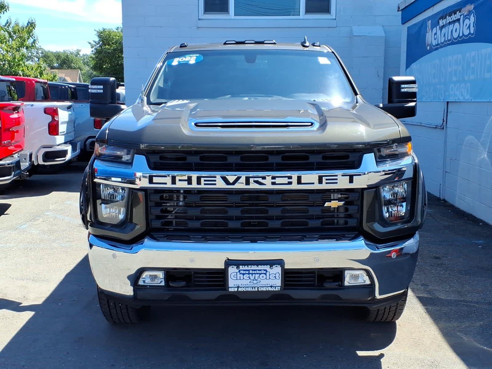 Used 2022 Chevrolet Silverado 3500 LT w/ All Star Edition AWD/4WD image 2