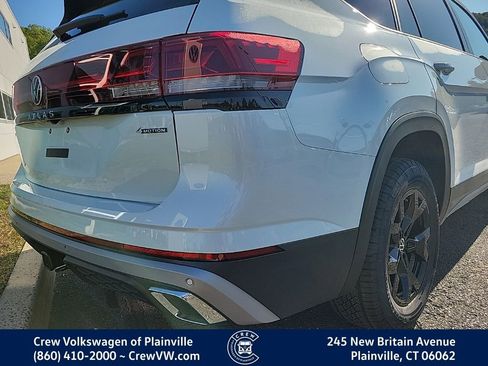 New 2026 Volkswagen Atlas Peak Edition image 15