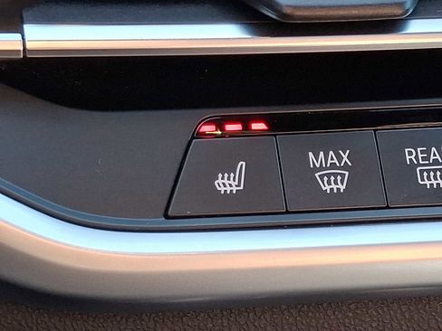 Certified 2023 BMW X6 xDrive40i w/ Executive Package image 25