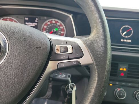 Certified 2021 Volkswagen Jetta S image 19