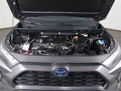 Used 2024 Toyota RAV4 LE AWD/4WD image 16