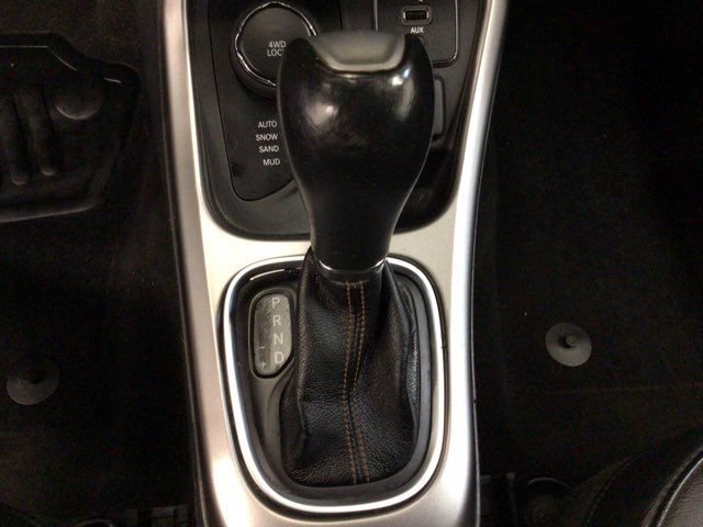 Used 2017 Jeep Compass Latitude w/ Popular Equipment Group AWD/4WD image 24