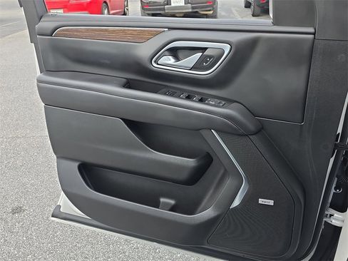 Certified 2021 Chevrolet Suburban High Country image 21