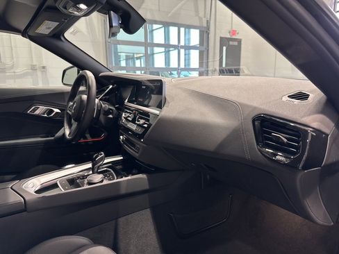 Used 2023 BMW Z4 sDrive30i w/ Shadowloine Package image 34