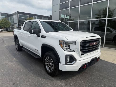 Used 2019 GMC Sierra 1500 AT4 w/ Technology Package AWD/4WD image 11
