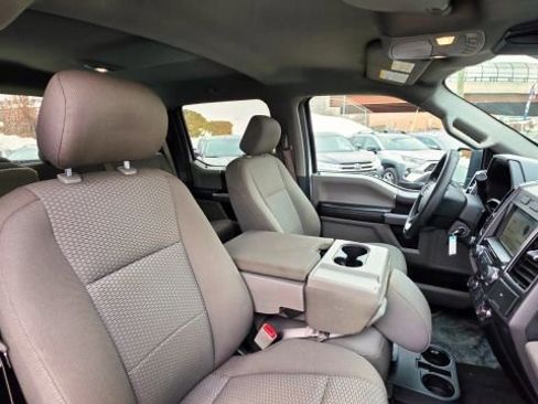 Used 2019 Ford F150 XLT image 38