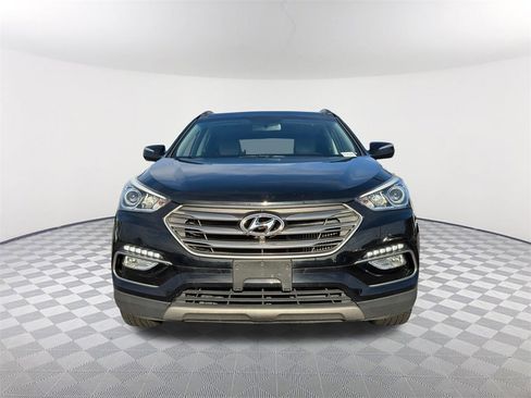 Used 2017 Hyundai Santa Fe Sport image 2