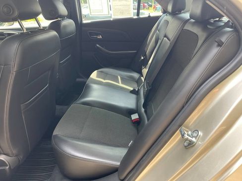 Used 2015 Chevrolet Malibu LT w/ Power Convenience Package FWD image 16
