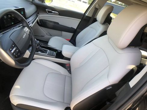 New 2026 Kia Sportage EX w/ EX Panorama Roof Package FWD image 13