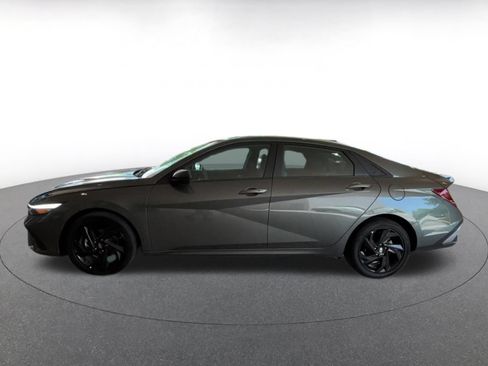 Used 2026 Hyundai Elantra Sport FWD image 9