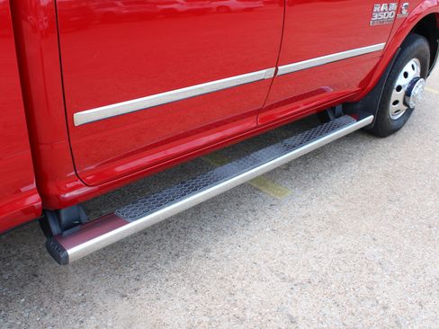 Used 2014 RAM 3500 Laramie w/ Convenience Group RWD image 16