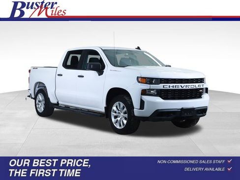 Used 2021 Chevrolet Silverado 1500 Custom image 1