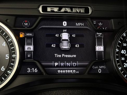 Used 2020 RAM 1500 Laramie AWD/4WD image 19