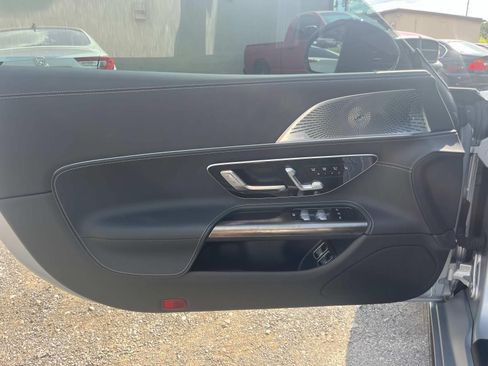 Used 2025 Mercedes-Benz SL 63 AMG S e Performance 4MATIC image 20