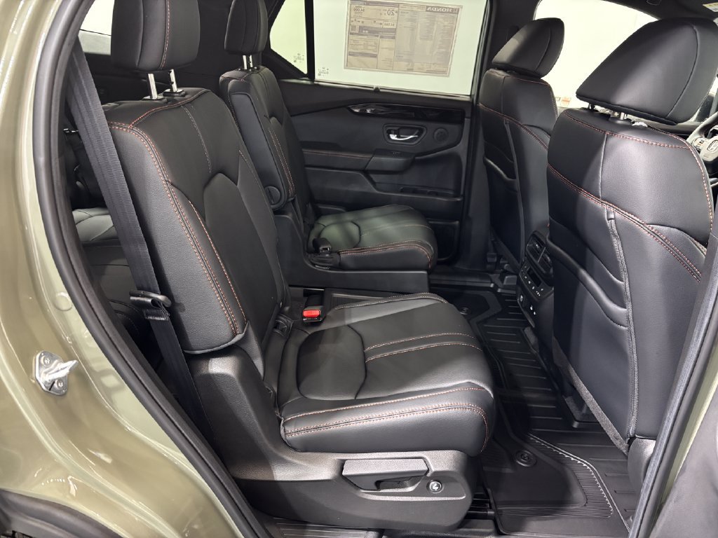 New 2026 Honda Pilot TrailSport image 17