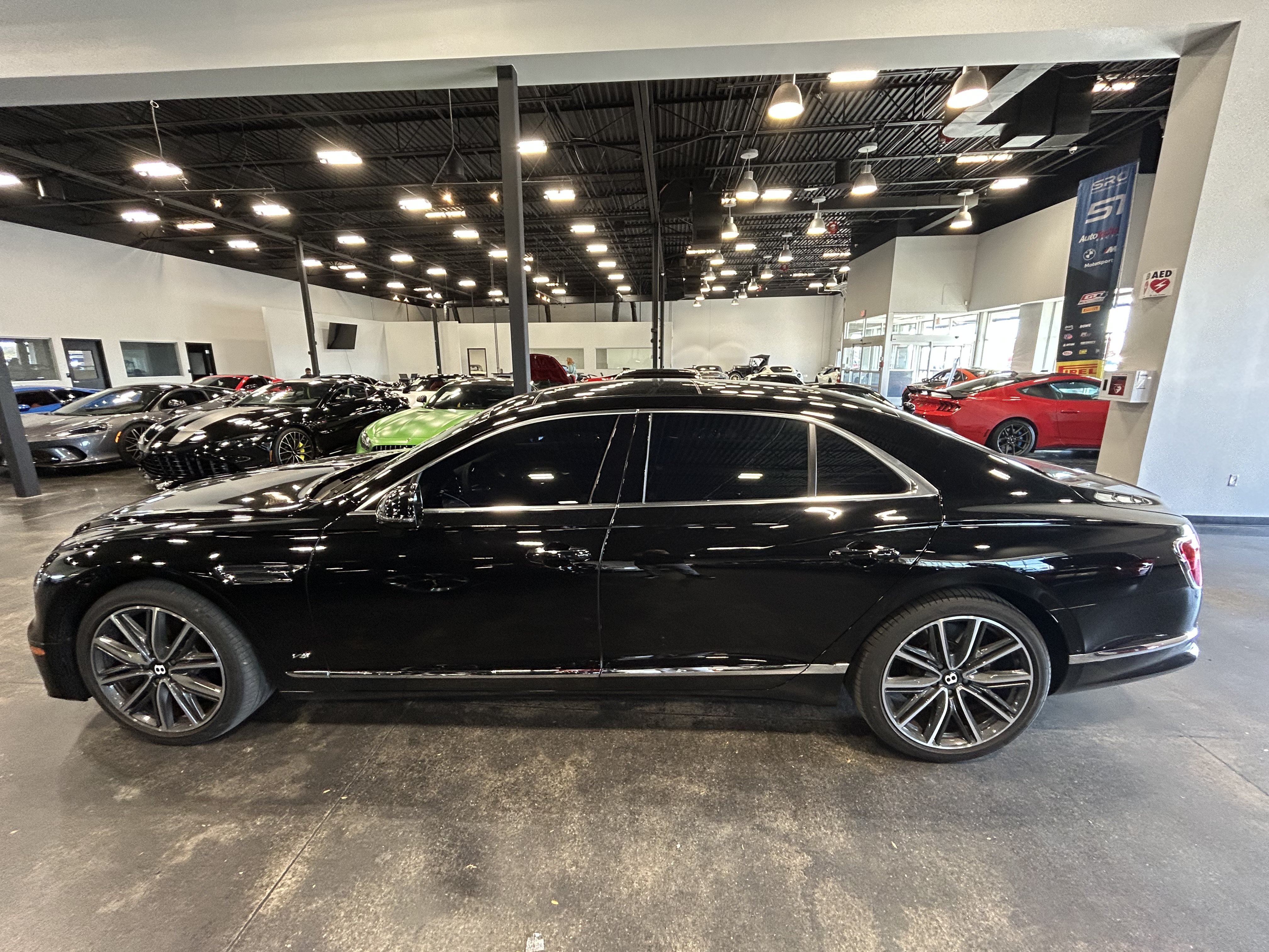 Used 2021 Bentley Flying Spur V8 AWD/4WD image 6