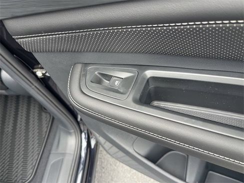 New 2025 Volkswagen Atlas Cross Sport SE image 32