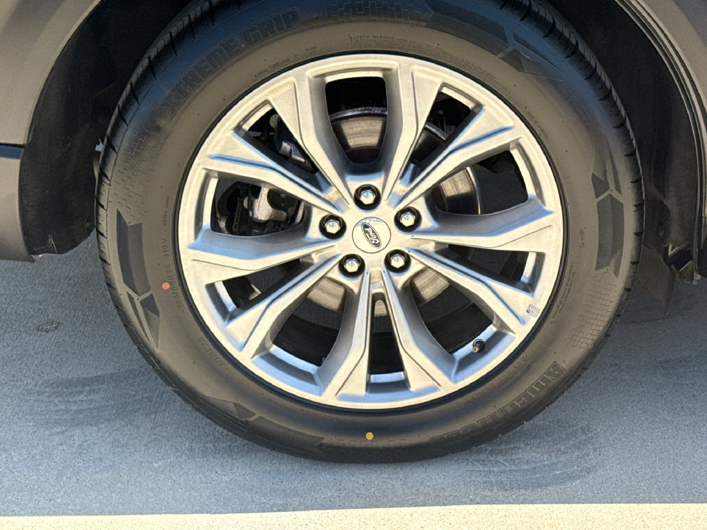 Used 2023 Ford Explorer Limited RWD image 9