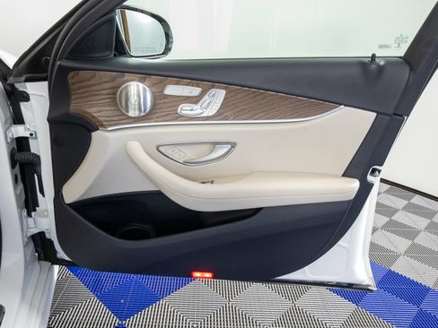 Used 2022 Mercedes-Benz E 350 Sedan w/ AMG Line Exterior image 14