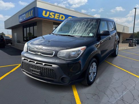 Used 2015 Kia Soul FWD image 1