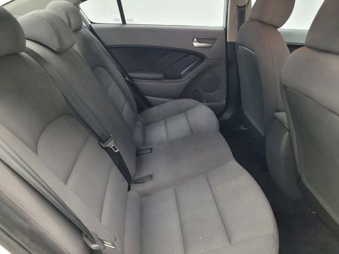 Used 2017 Kia Forte LX image 19
