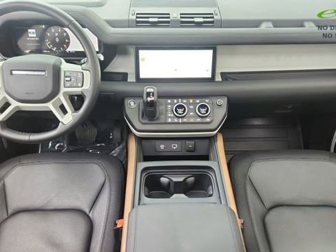 Used 2024 Land Rover Defender 110 X-Dynamic SE AWD/4WD image 84