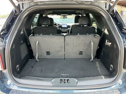 Used 2023 Ford Explorer ST-Line w/ Class IV Trailer Tow Package AWD/4WD image 28