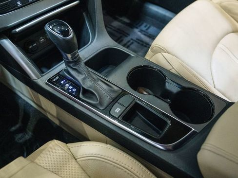 Used 2015 Hyundai Sonata Limited FWD image 29