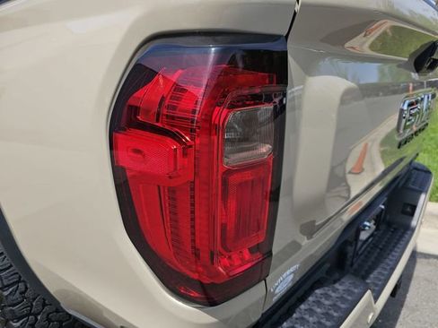 Used 2023 GMC Canyon AT4 w/ AT4 Premium Package AWD/4WD image 33